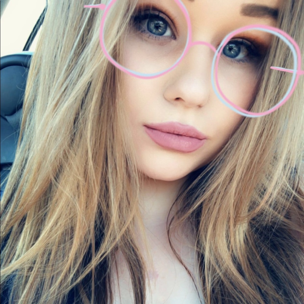 Meet your Posher, Sierra